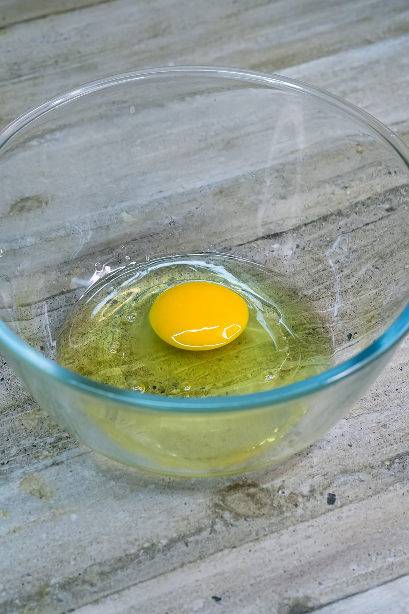 Egg yolk and oil mixture for mango muffin recipe