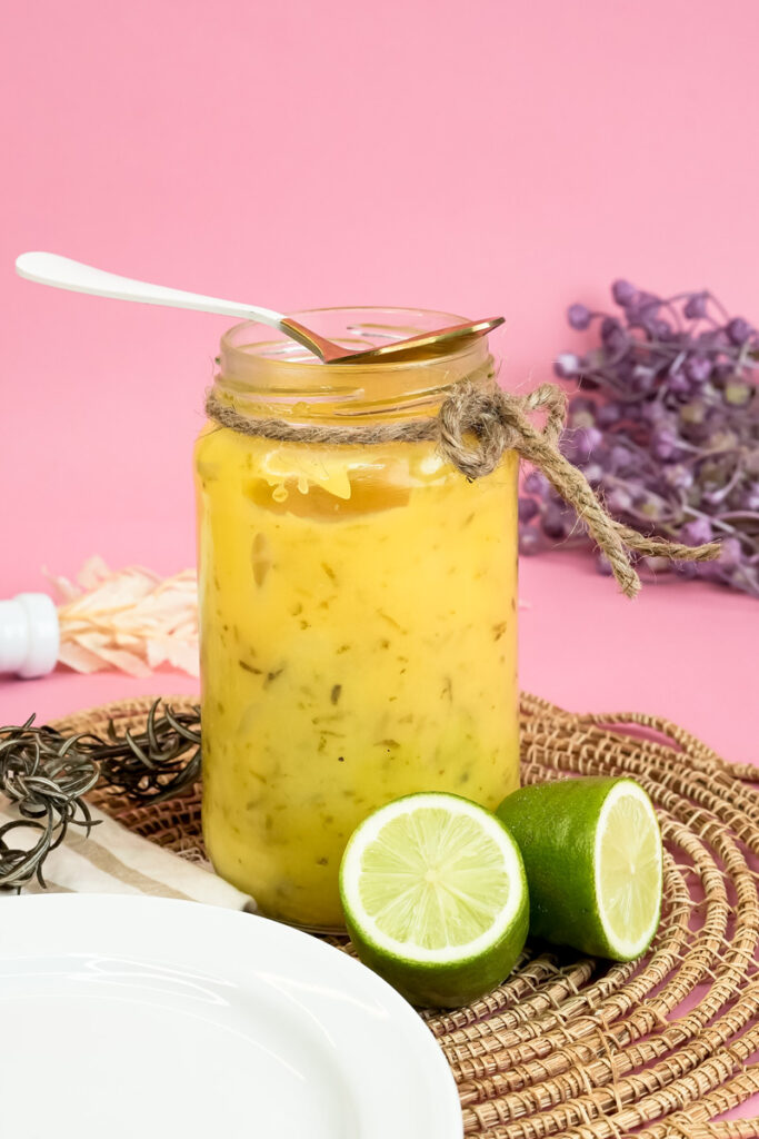 Lemon curd recipe final result in mason jar with twine