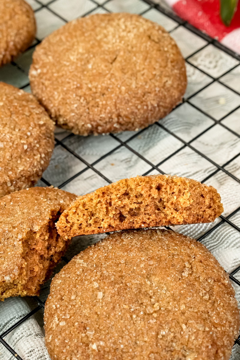 Chewy molasses cookies with crystallized sugar exterior