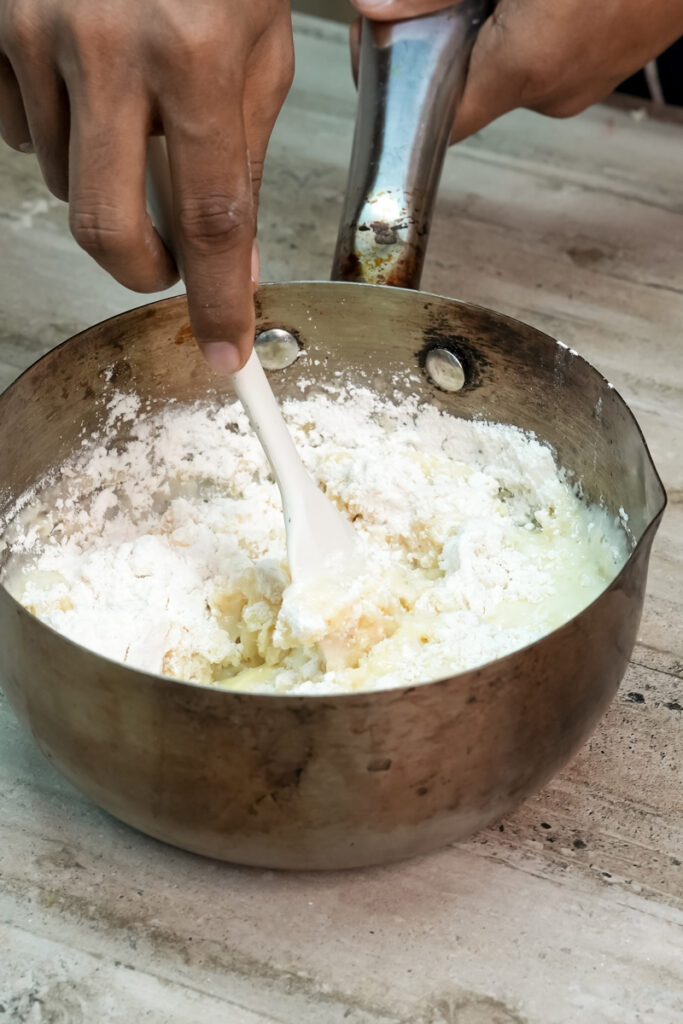 Making smooth pastry cream with hand mixer