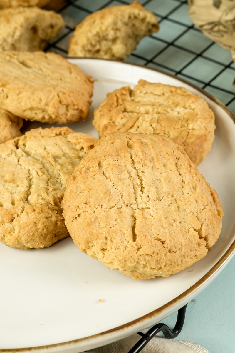 Close-up of baked peanut butter cookies with classic fork marks