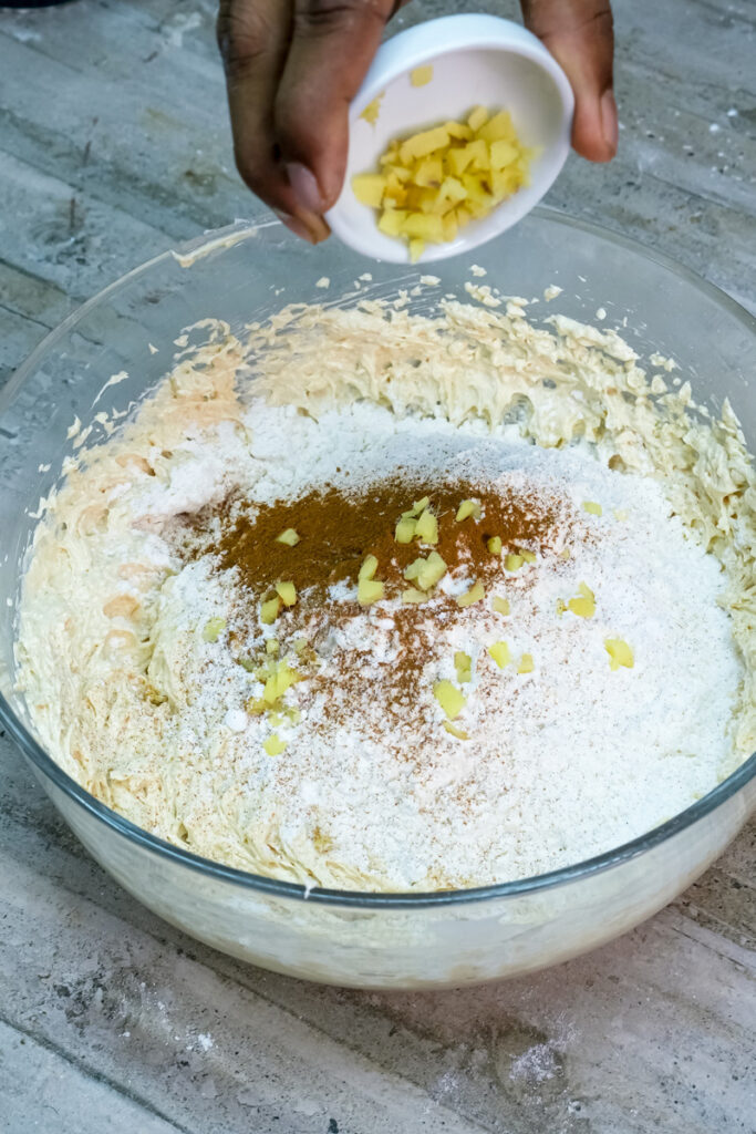 Incorporating spices and chopped ginger into dough