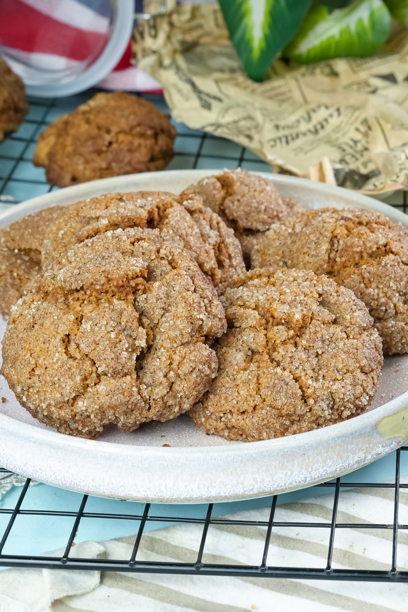 Plate of freshly baked gingerbread cookies